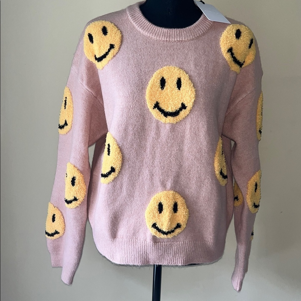 🆕 Grey Lab Women’s Smiley Face Sweater Size M